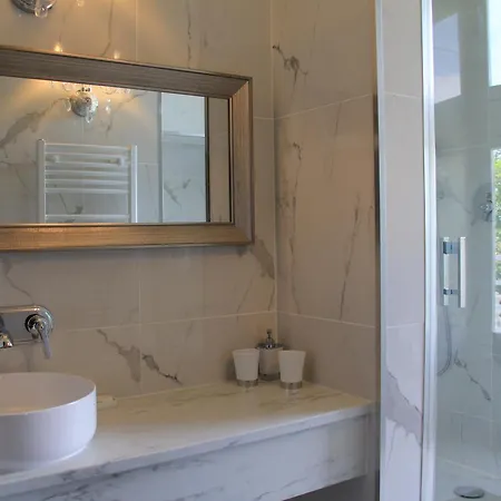 Chateau D'amenon A 35mn Du Circuit Du Mans Et 35mn De Tours 3*