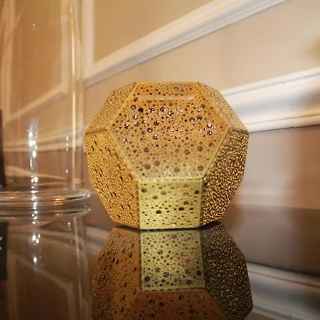 Bed & Breakfast Chateau D'amenon A 35mn Du Circuit Du Mans Et 35mn De Tours