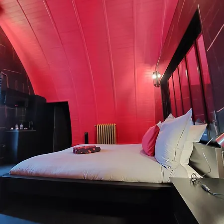 Chateau D'amenon A 35mn Du Circuit Du Mans Et 35mn De Tours 3*