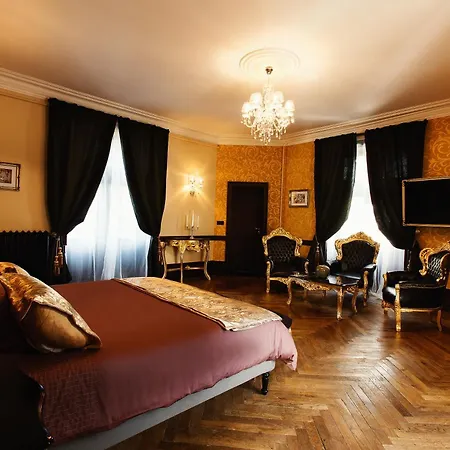 Chateau D'amenon A 35mn Du Circuit Du Mans Et 35mn De Tours Bed & Breakfast 3*