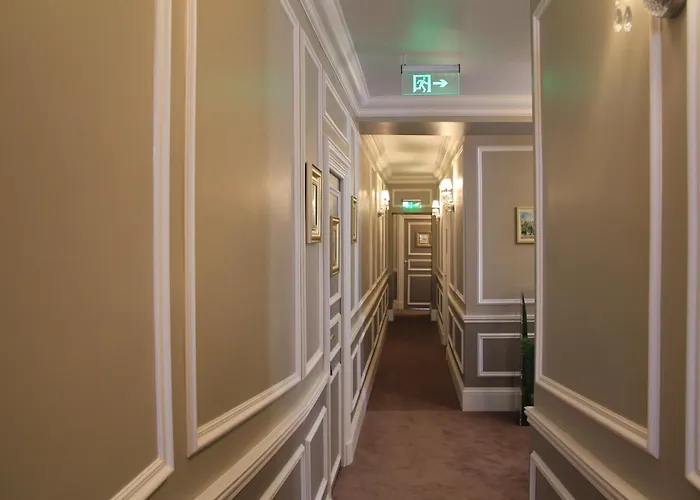 Chateau D'amenon A 35mn Du Circuit Du Mans Et 35mn De Tours 3* La Chapelle-aux-Choux