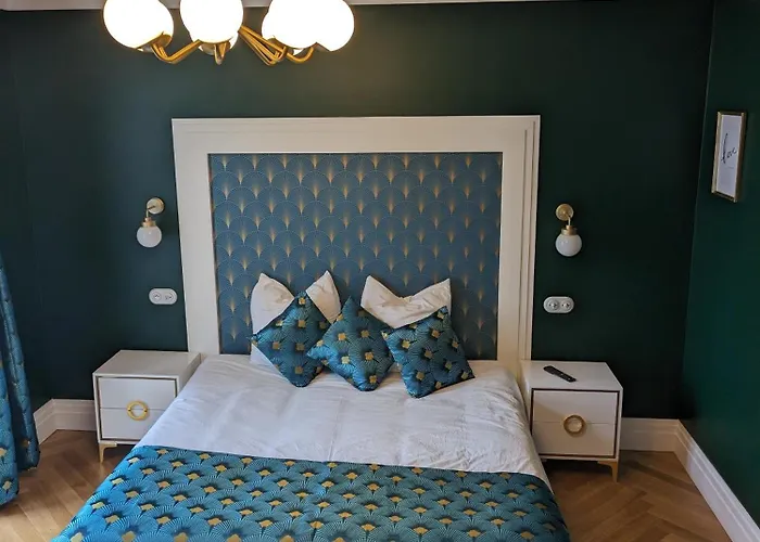 Chateau D'amenon A 35mn Du Circuit Du Mans Et 35mn De Tours 3* La Chapelle-aux-Choux