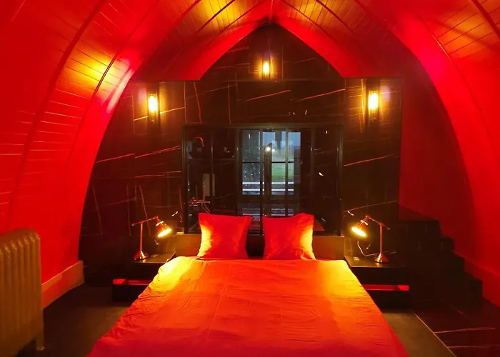 Nocleg ze śniadaniem Chateau D'amenon A 35mn Du Circuit Du Mans Et 35mn De Tours La Chapelle-aux-Choux